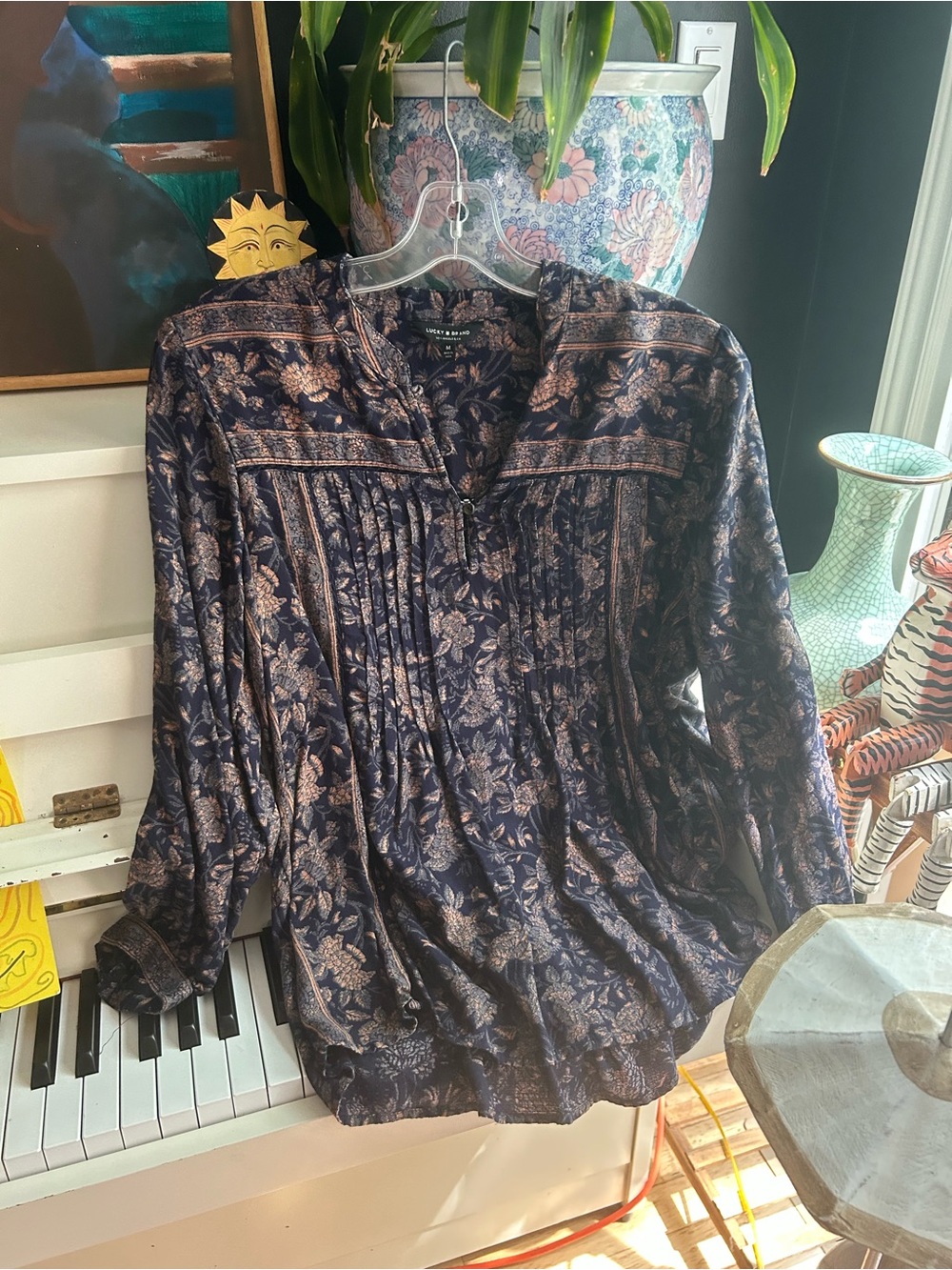 Lucky Brand M Navy Brown Floral Pintuck Boho Peasant Tunic Blouse